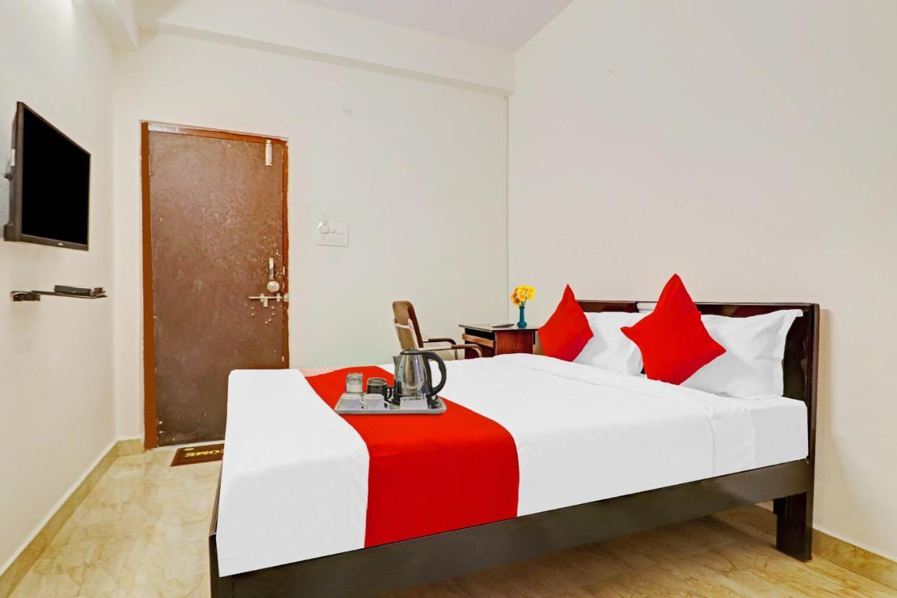 Oyo Happy Stay Hotels Hyderabad Exterior foto
