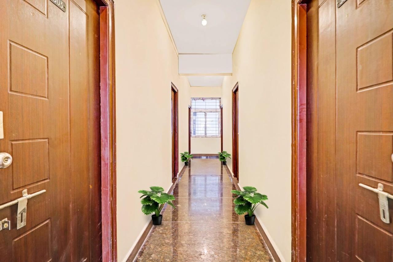 Oyo Happy Stay Hotels Hyderabad Exterior foto